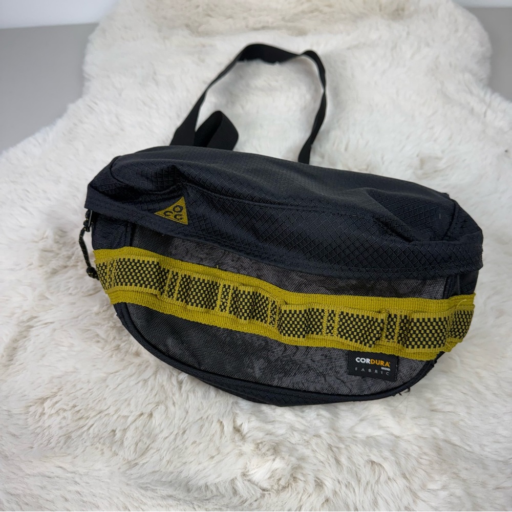 Cordura Black and Yellow Men's Belt‎ Bag